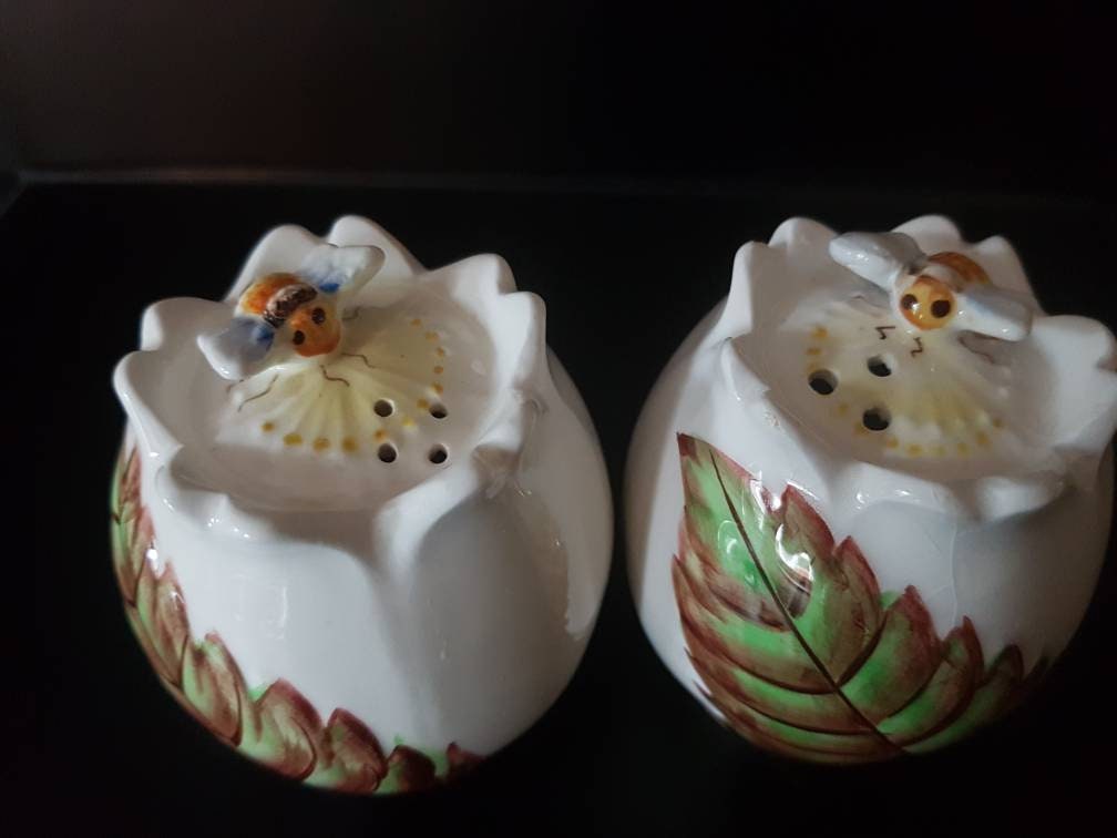 Lefton Bee Line Salt & Pepper Shaker/ Bee Line Lefton Collectible/ Vintage Lefton Bee Line