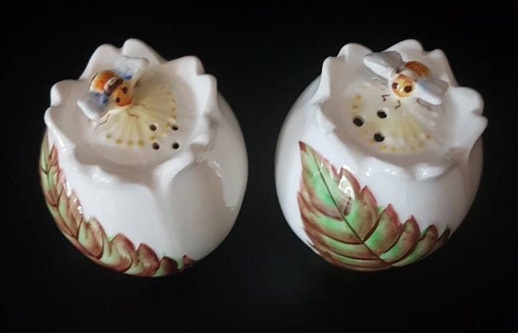 Lefton Bee Line Salt & Pepper Shaker/ Bee Line Lefton Collectible/ Vintage Lefton Bee Line