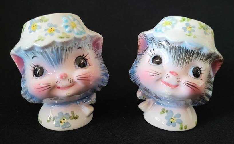 Lefton Anthropomorphic Miss Priss Shaker Set/ Miss Priss Lefton Collectible/ Vintage Lefton Cat Character Salt & Pepper