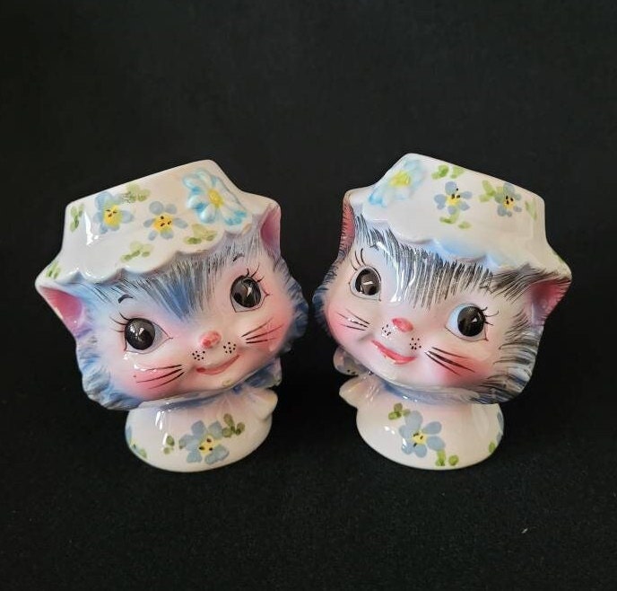 Lefton Anthropomorphic Miss Priss Shaker Set/ Miss Priss Lefton Collectible/ Vintage Lefton Cat Character Salt & Pepper