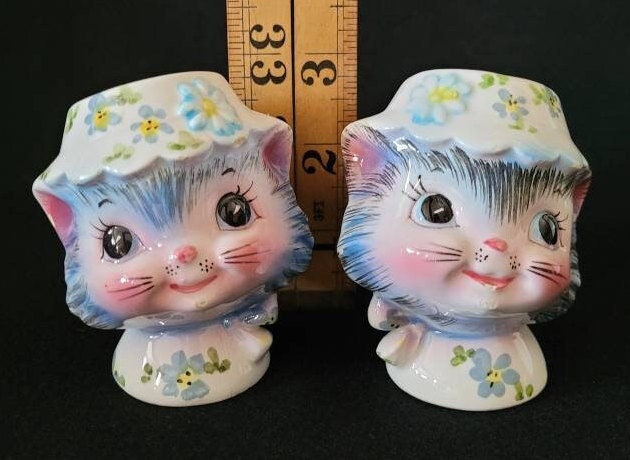 Lefton Anthropomorphic Miss Priss Shaker Set/ Miss Priss Lefton Collectible/ Vintage Lefton Cat Character Salt & Pepper