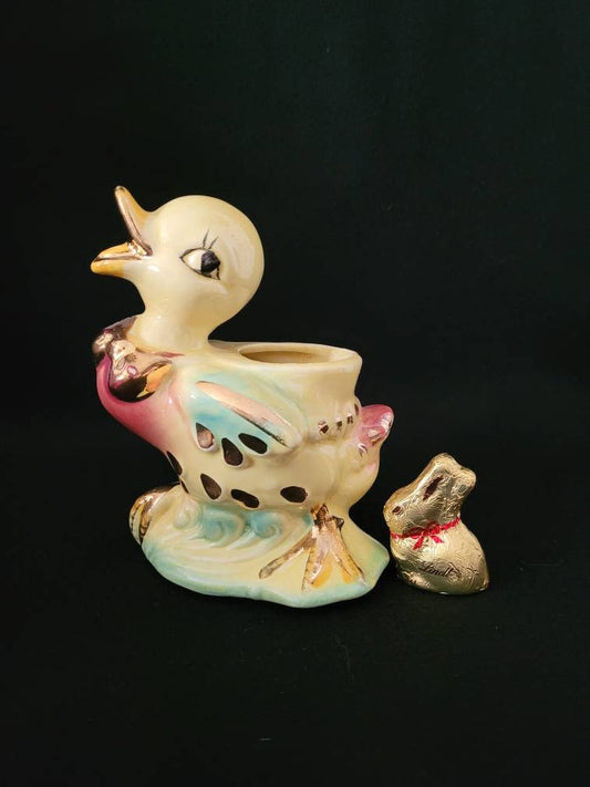 Vintage Spring Chick Easter Planter/ Shawnee Pottery Collectible/ Kitschy Easter Planter Decor