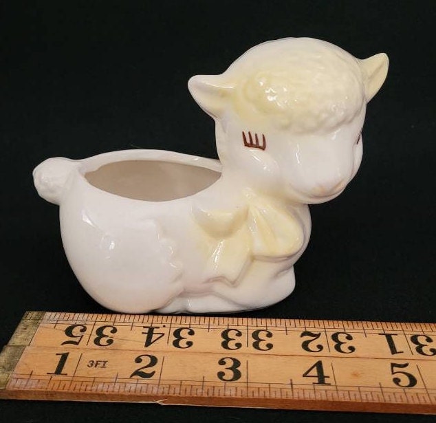 Shawnee Pottery Lamb Planter/ Shawnee Pottery Collectible/ Kitschy USA Pottery Planters