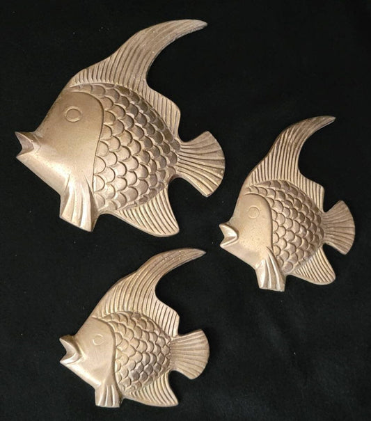 Brass Angelfish Wall Decor/ Vintage Indian Brass Tropical Fish Wall Plaque/ Boho Trio Fish Brass Hanger