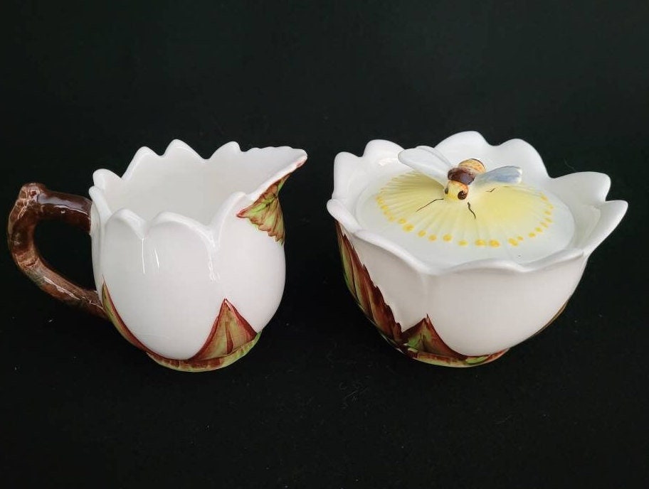 Lefton Bee Line Creamer & Sugar/ Bee Line Lefton Collectible/ Vintage Lefton Bee Line Cream and Sugar Dishes